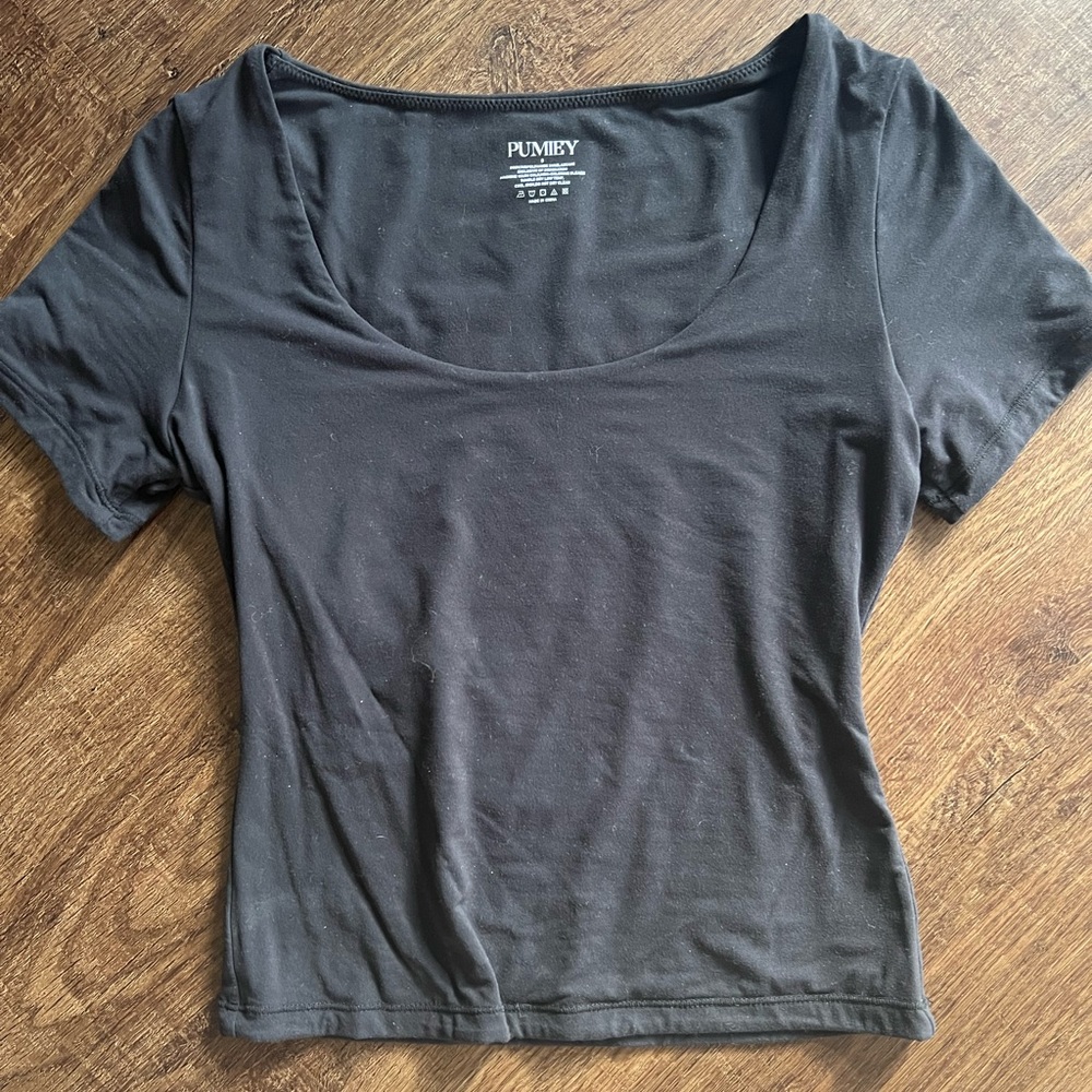 NWOT Pumiey Scoop Neck Short Sleeve